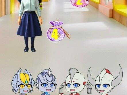 Ultraman nhỏ đến để chọn hộp mù