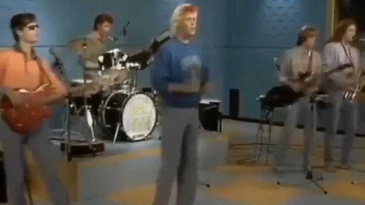 You must watch this! The BEST music fails !