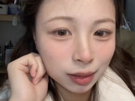 “ตอนแรกก็ดื่มซุปไก่ไปเพลินๆ คิดว่าเขาพูดถูกจริงๆ” | จนกระทั่งฉันกับแฟนสลับตัวตนกัน