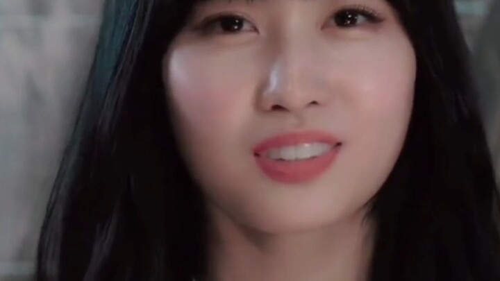 Momo’s suicide diet—afraid she’ll fall asleep and never wake up #TWICE #Momo #K-pop