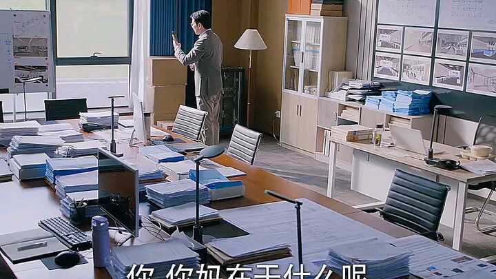 What luck to have a big sister like that!