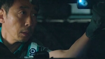 ใช้กลยุทธ์โปร่งใสสร้างตัว ใช้กลอุบายซ่อนเร้นป้องกันตัว คนฉลาดเวลาทำอะไรหรือคบหาผู้คนมักไม่แสดงออกชัด