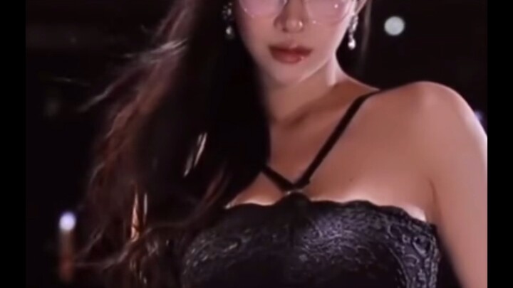 Little Enya Loves to Dance (3)