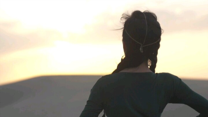 I want to dance with the sunset but the desert disagrees