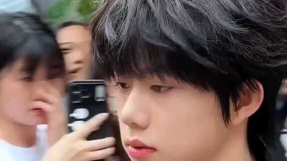 so handsome😍😍🤩🤩 chen yiheng