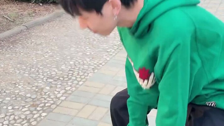 หนึ่งแสนคำถามของเด็กมหาลัย?