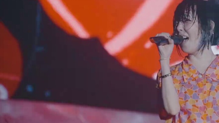 【สด】ไอโกะร้องเพลงเปิดโรงแรมหลังหายนะ "Skirt" ระหว่างพายุไต้ฝุ่น