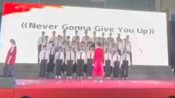 เมื่อชั้นเรียนของคุณหลอกทุกคนในงานปาร์ตี้ส่งท้ายปีเก่า