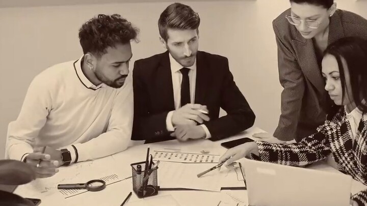 The large-scale documentary "Ciallo Commentary Legend" continues to be broadcast for you