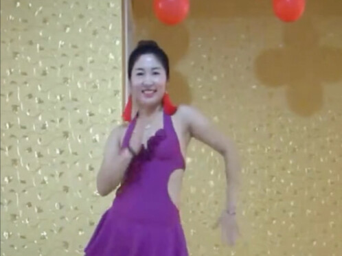 رقصة الساحة الذهبية في شينتاي