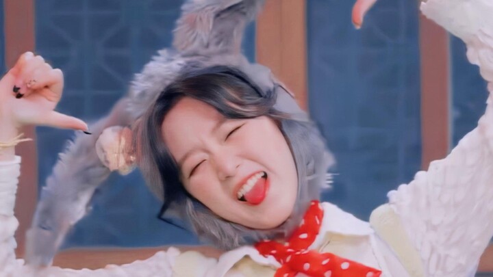 “Đứa em gái đáng yêu mà cũng chảnh nhất thế gian chính là cô ấy — chính là Diệp Thư Hoa!!!”