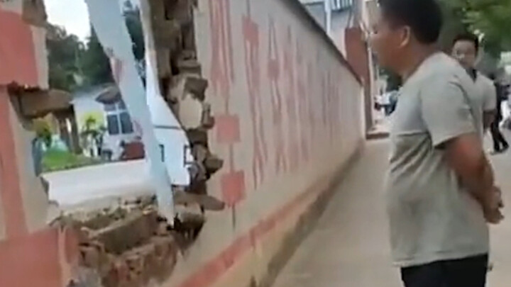 “人间大怨种之驾校教练”