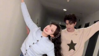 程潇夏之光你俩不要跳的太开心  甩到飞起  两个“金粉儿”