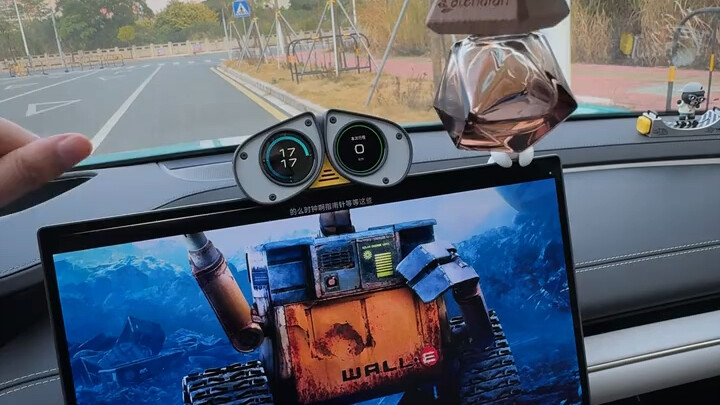 Want Xiaomi Auto’s dashboard to permanently feature your favorite memes!