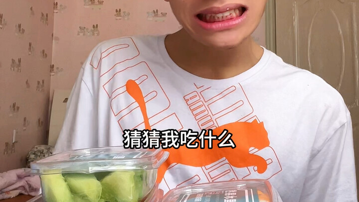 Makan buah aja～ Sangat menenangkan