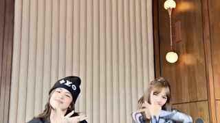 LISA & NIANA MENARI KE FXCK UP THE WORLD