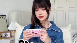 Sisters, when will you lend me your lips 4.0