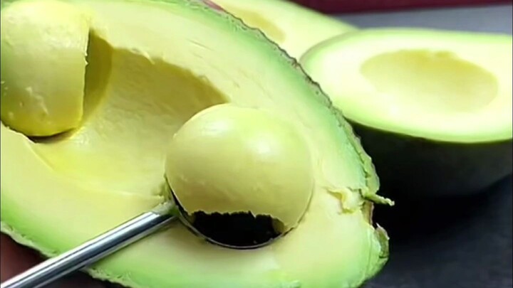 Bơ có hàm lượng chất béo còn cao hơn cả thịt lợn, vậy tại sao lại được xem là thực phẩm giảm cân?