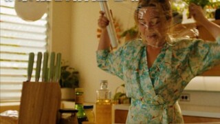 ผู้หญิงใช้ฟิล์มถนอมอาหารพันรอบศีรษะ เพียงเพื่อทดสอบว่าตัวเองอยู่ในความฝันหรือไม่! หนังระทึกขวัญ