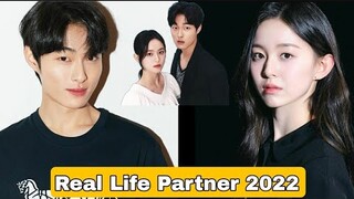 Park Ji Hoo And Yoon Chan Young (All of Us Are Dead 2) Real Life Partner 2022 & Age BY Lifestyle Tv