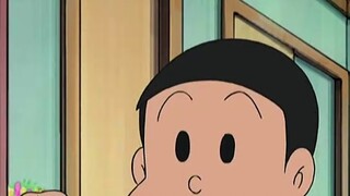 Doraemon: Nobita uses a piece of magic chewing gum to taste the food in everyone's mouth.