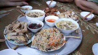 Bữa cơm gia đình chiều chủ nhật rất ngon.và vui vẻ.