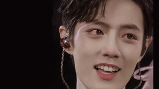 Damn it! I found the reason why he has so many magical pictures! Xiao Zhan, the true goddess-killing