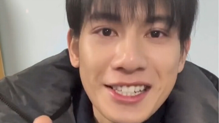 هو شيانكسو يدحض الشائعة رسميًا: أنا لست أخرس ...؟