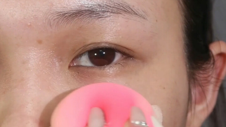 Người bình thường đừng để các beauty blogger “thuốc chích” nữa!