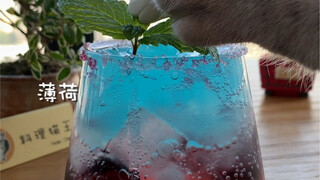 自古红蓝出CP，猫咪做的这杯车厘子饮料颜值超高