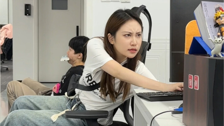 لا أجرؤ على التفكير في مدى انبساطي عندما أخرج من الشركة بعد ظهر الثامن والعشرين.