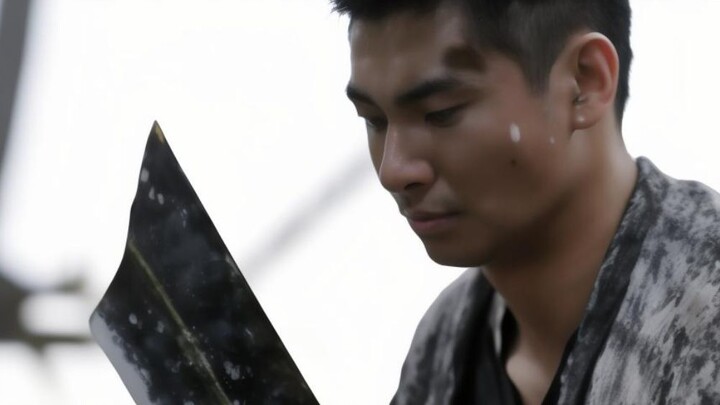 “Broken Sword, One Arm, Fragmented Score—All Shaped His Greatest Era!”