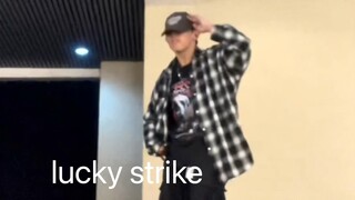 هذه الرقصة تراكمت عليها الغبار في المفضلة، أليس كذلك يا luckystrike؟