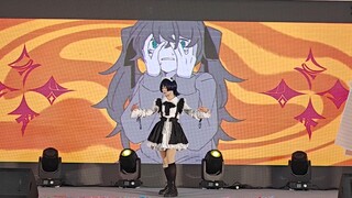 [Scaramouche Cosplay Freestyle] "Kill Her!" - Record of Climbing the Stage at Flower Blooming Arena