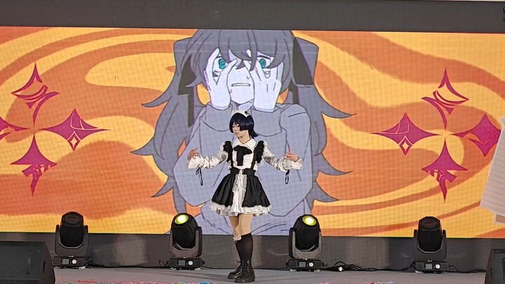 [Scaramouche Cosplay Freestyle] "Kill Her!" - Record of Climbing the Stage at Flower Blooming Arena