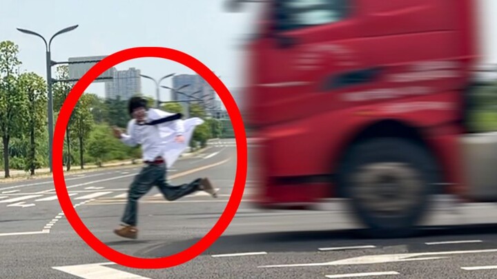 Orang Tiongkok bisa terbang! (fisika)
