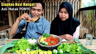 Makan Lalapan Mentah, Sambel SETAN, JENGKOL, IKAN ASIN PEDA, Pakai Nasi Hangat, Nikmat Luar Biasa ‼️