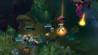 Pertandingan seru, bahkan setelah selesai ada tim yang bertanya usiaku. Bertarung melawan No. 1 nasi