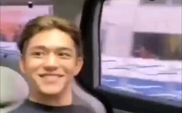 [WayGoDV] Cuối cùng cũng có người chơi trò bạn gái với Hoàng Húc Hy! Nhìn xem anh ấy vui vẻ thế nào 