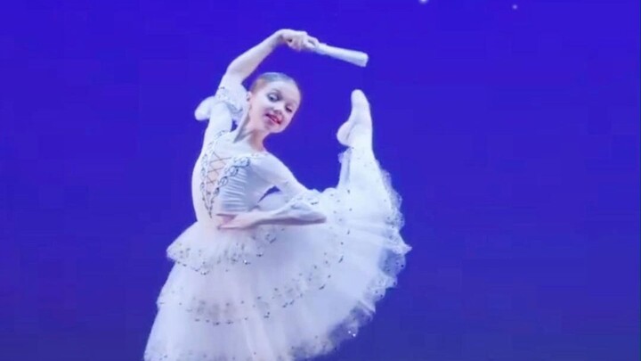 艺术与优雅的完美结合，又一个芭蕾舞贵公主。《葛蓓莉娅》Coppelia-Milana Chvanova