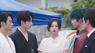 หรงอี้ ย่าทวดวัยเรียนกับหลานชายสุดหล่อทั้ง 5