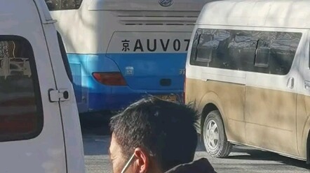 انظروا، ما هذا؟ AUV