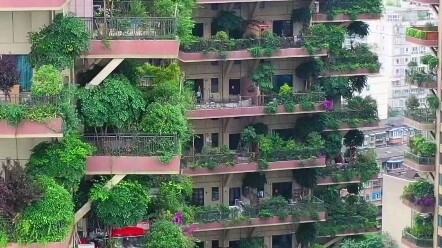 Chengdu’s 4th-gen internet-famous residential complex: Every unit has a little garden right outside 