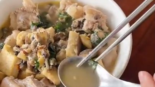 Thử nấu Canh chuối ốc om đậu! _ Tiểu Màn Thầu