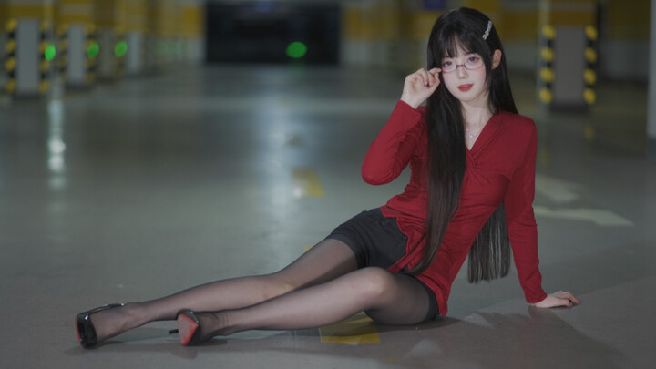 Arrogant Dance: One Continuous Horizontal Shot