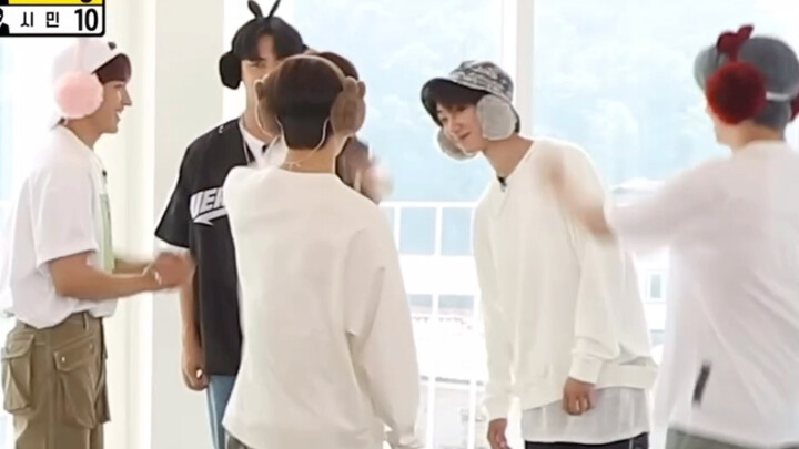 把自己变成黑手党的DK，我只是跳慢了一点～