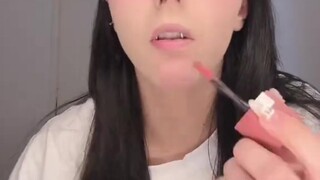 Swedish girl's Japanese landmine makeup
