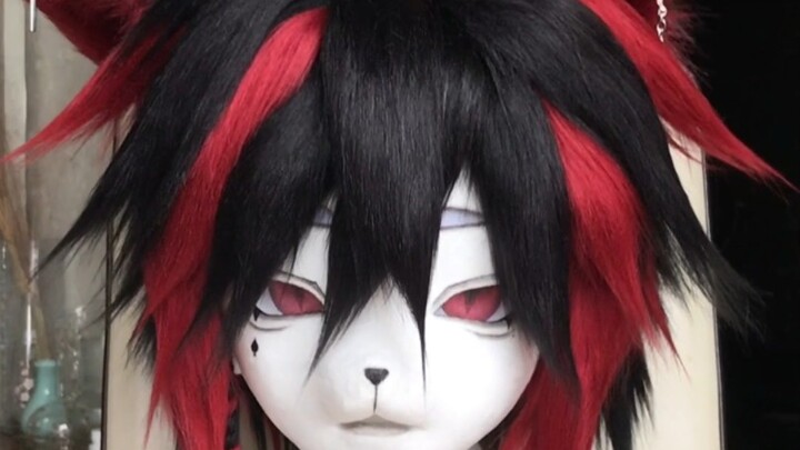 Just a minute and a half, yet it took two weeks—this fully hand-stitched headpiece is no joke [Kig-s