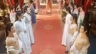 SEMUA ORANG KAGET SETELAH TAU YANG MEREKA HINA ADALAH BANGSAWAN