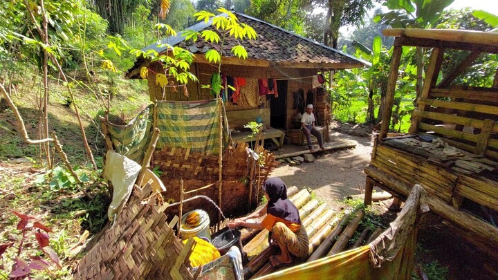 Menikmati Hidup Di Desa, Tinggal Berdua Di Rumah Sederhana Kampung Terpencil | Pedesaan Sunda